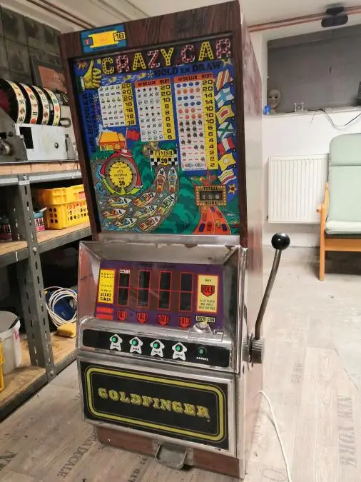 Historický výherný automat goldfinger